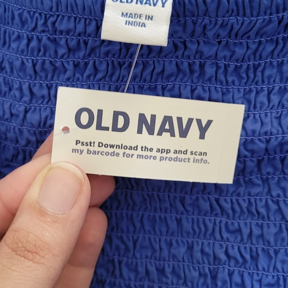 Old Navy Shirred Smock Tank Top - Picture 5 of 6